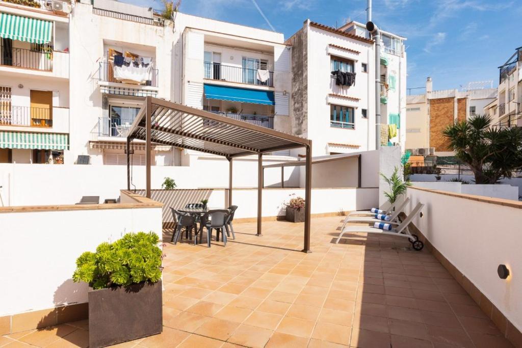 Two-Bedroom Apartment with Terrace